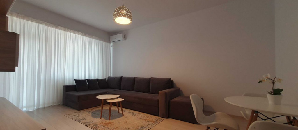 Apartament 2 camere / 68 mp / zona Tomis / centrală propri
