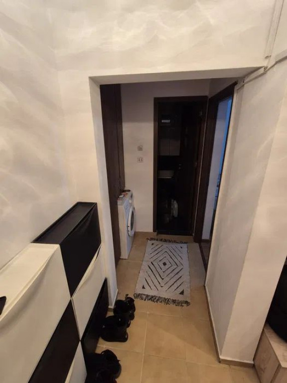 Garsoniera Decomandata 42mp Titan Etaj Intermediar