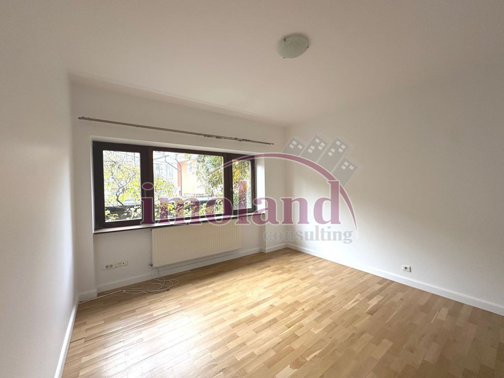 Vanzare Parter Inalt in Vila - Primaverii