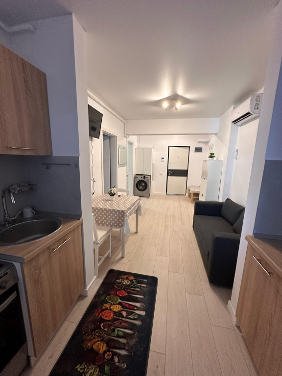 Berceni biruintei etaj 5 studio