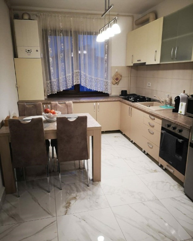 2 camere - Nicolae Grigorescu