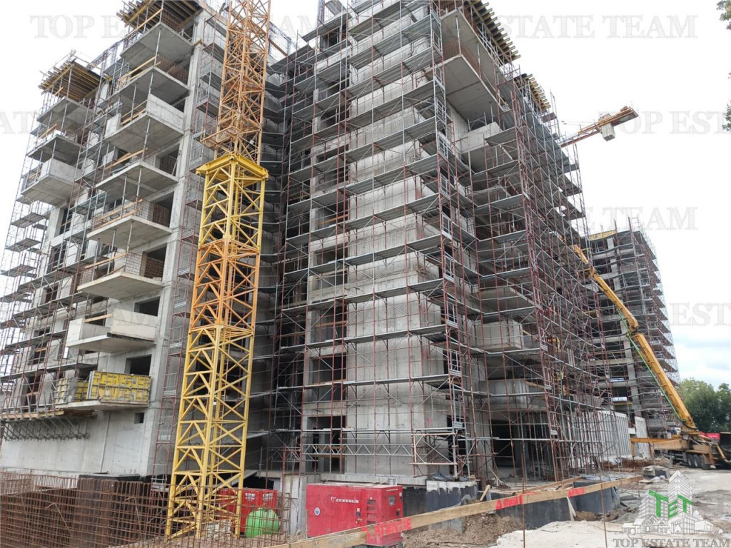 Super : Bucuresti - Antiaeriana_Sos.Alexandriei/ Bloc nou/