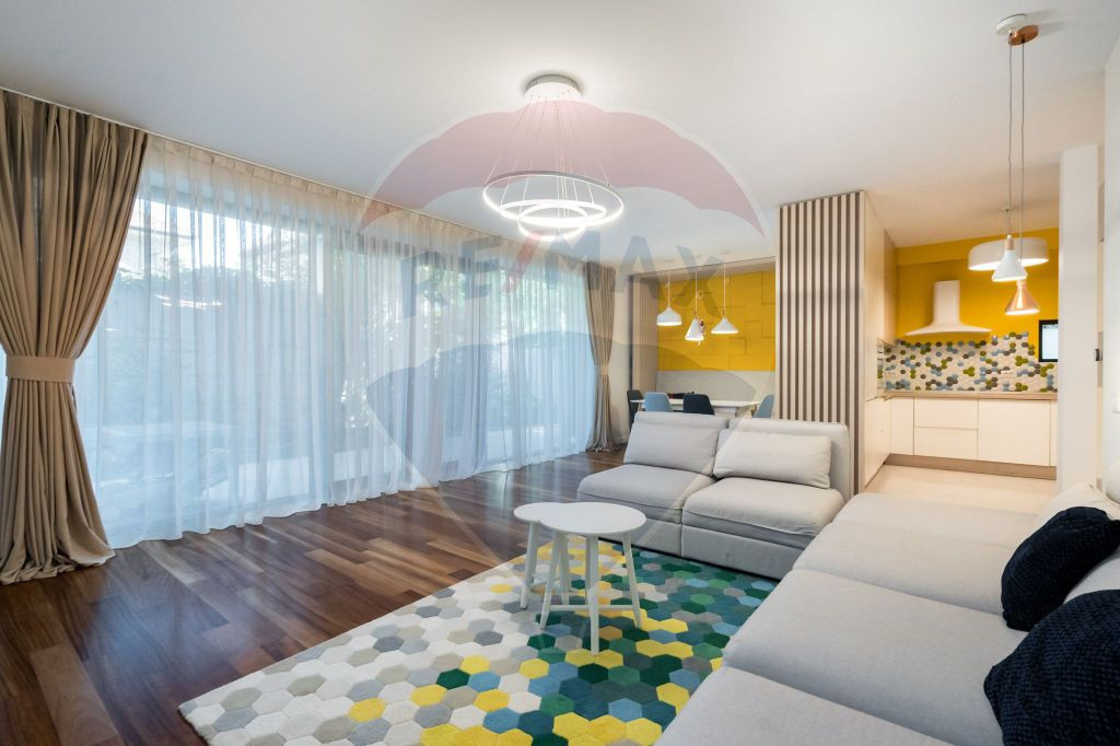 Inchiriere apartament 3 camere cu terasa si gradina, Domenii