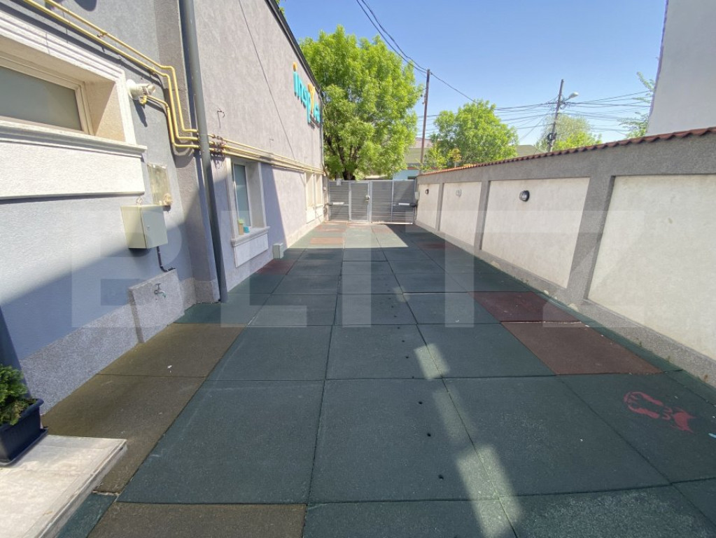 Parter cladire comerciala, 85 mp, zona centrala