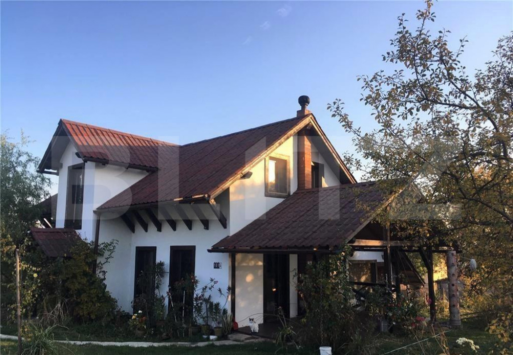 Casa individuala de vanzare, 125 mp, 2112 mp teren, în Deu?