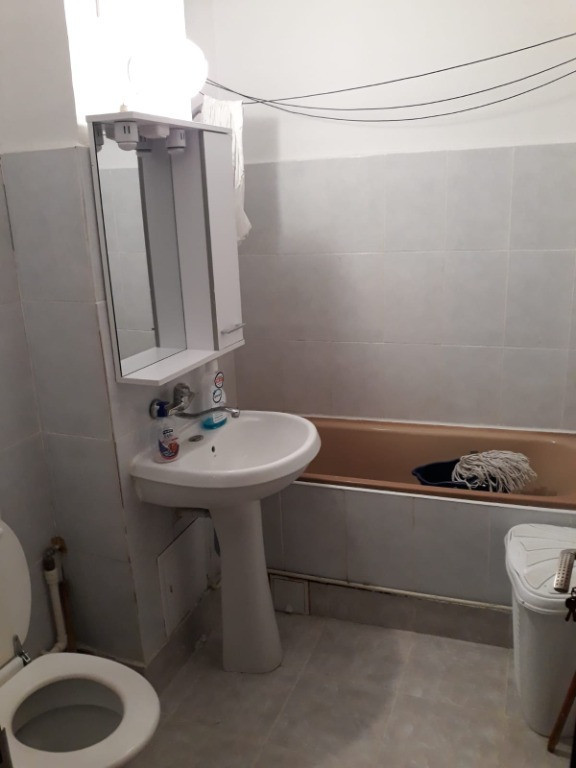 Apartament 2 camere de inchiriat Craiova zona Facultatii de Drept