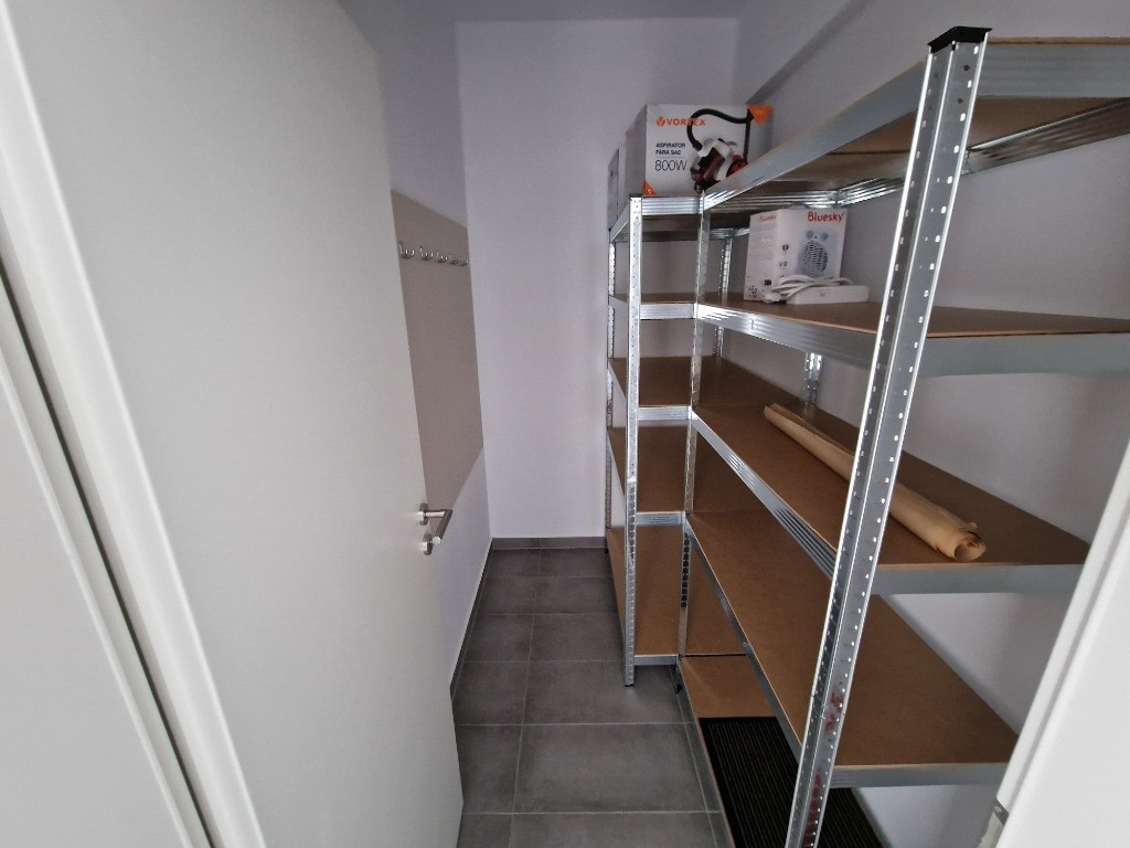 Garsonieră zona Mall Coresi