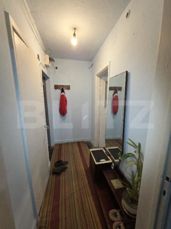 Apartament 2 camere – Semidecomandat, Moreni