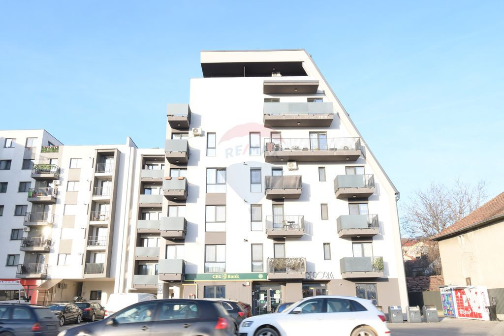 Apartament 2 camere de vanzare pe Calea Baciului cu parca...