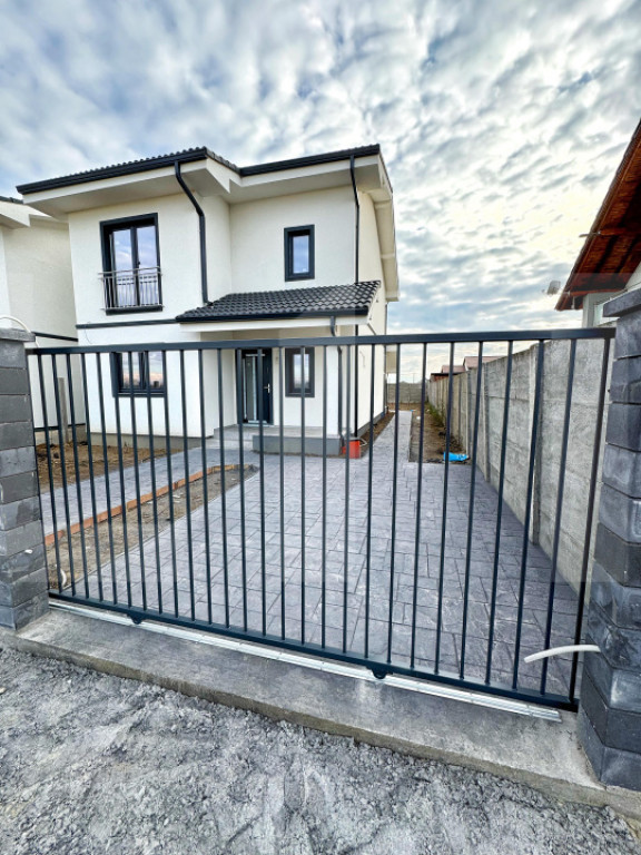 Duplex 4 camere Mosnita Veche 195.000 Euro