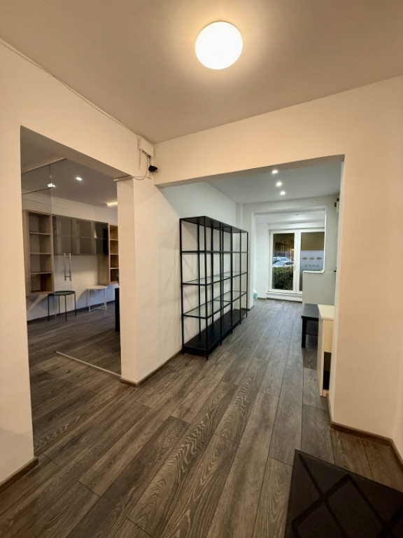 Apartament 2 camere pretabil birou-cabinet in zona Dristor-P