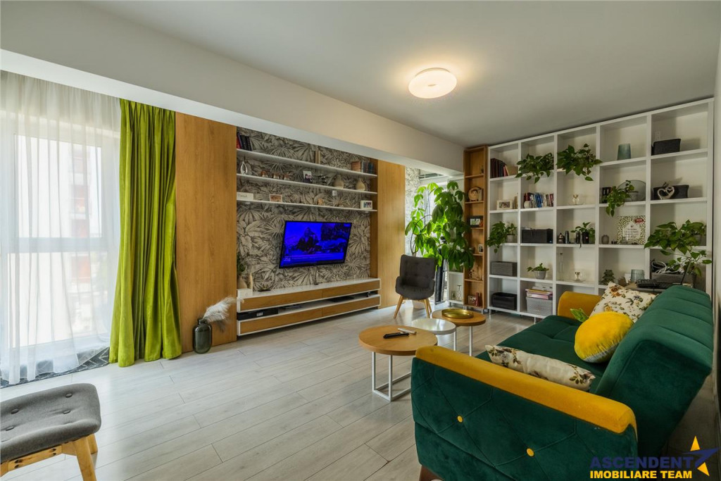 Apartament 3 camere.decomandat, Coresi,Maurer,Tractorul.Bras