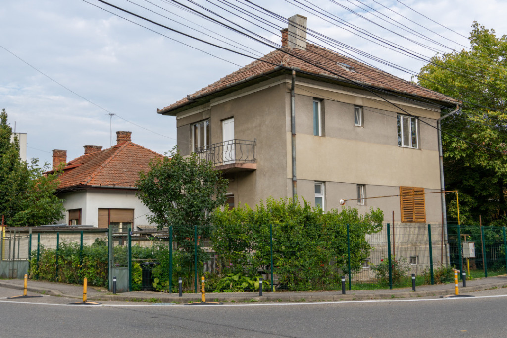 Oportunitate! Casă, 6 camere + curte, Parcul Central, Cluj-