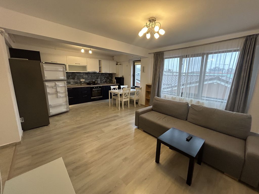 3 Camere Vatra Luminoasa