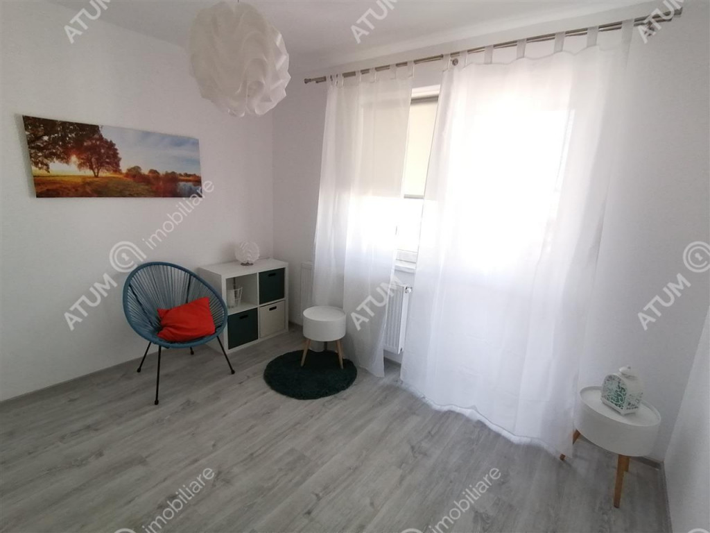 Apartament 3 camere decomandate balcon parcare zona Calea Ci