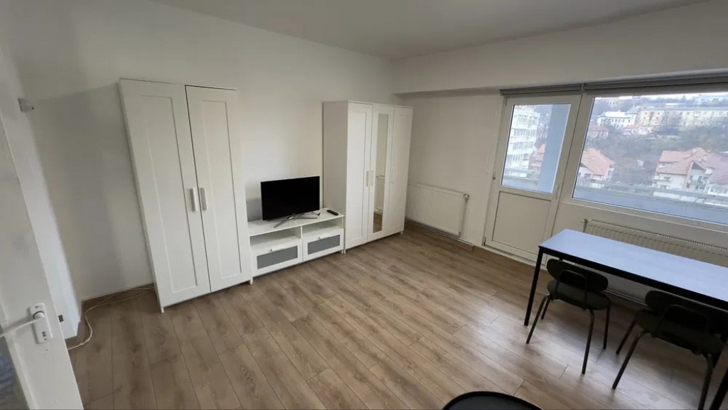 Apartament 1 camera D, in Gara