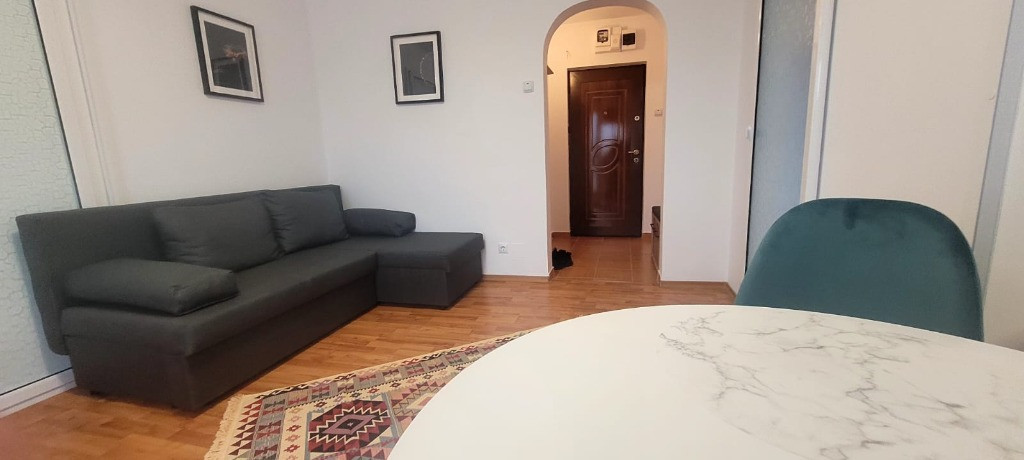 Apartament 2 camere - Podu Roș, liceul Emil Racoviță, totul nou