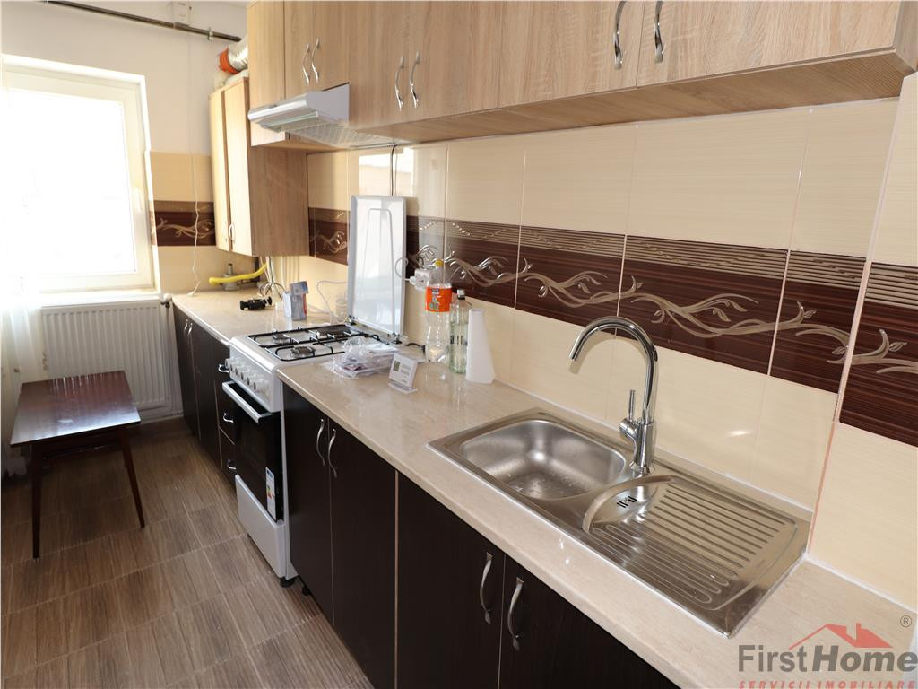 Apartament 3 camere , zona Inspectorat Scolar, etaj 4 cu ac