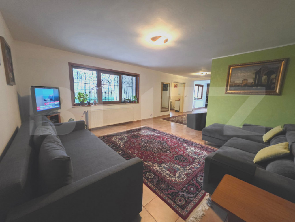 Casă de vânzare, 140 mp, zona Micro 11