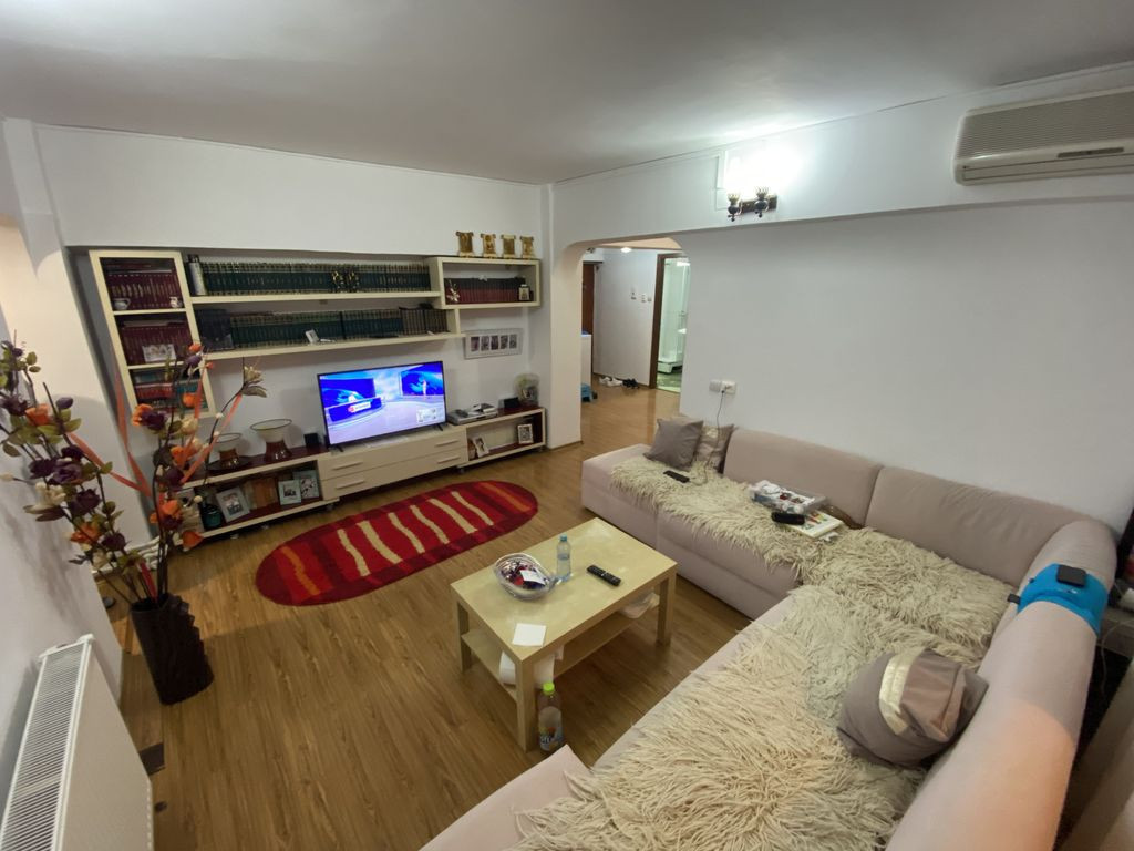 Apartament 4 camere Far