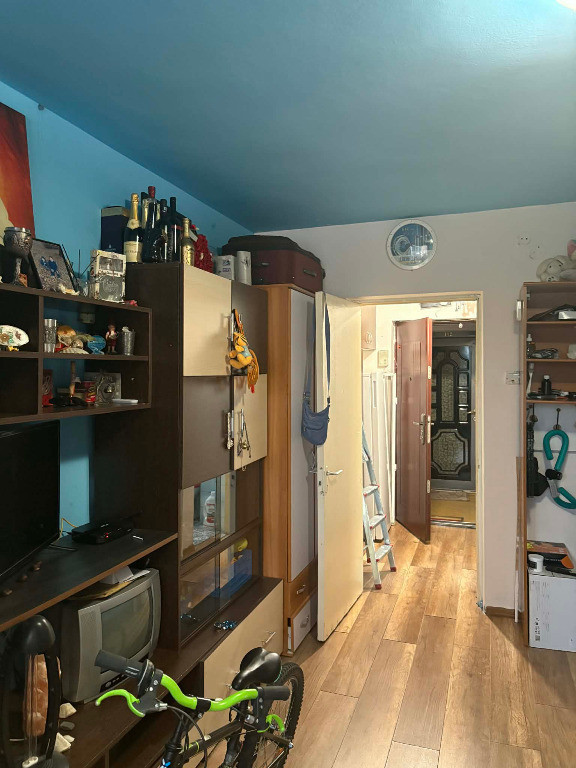 Garsoniera zona TRACTORUL,