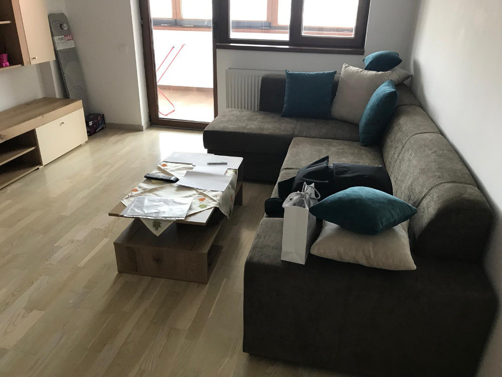Inchiriez apartament 3 camere in apropiere de metrou Dimitrie Leonida