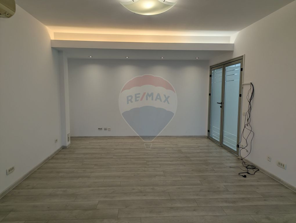 Spațiu de birouri de 251mp de închiriat în zona Aviato...