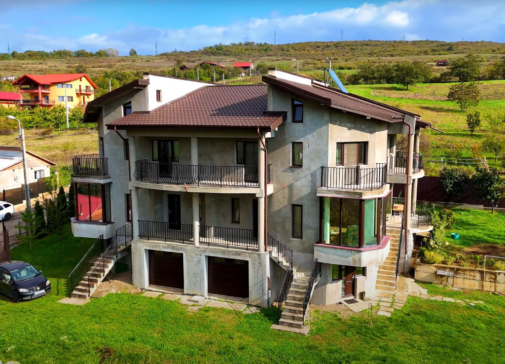 Casa tip duplex zona Bucium Iasi