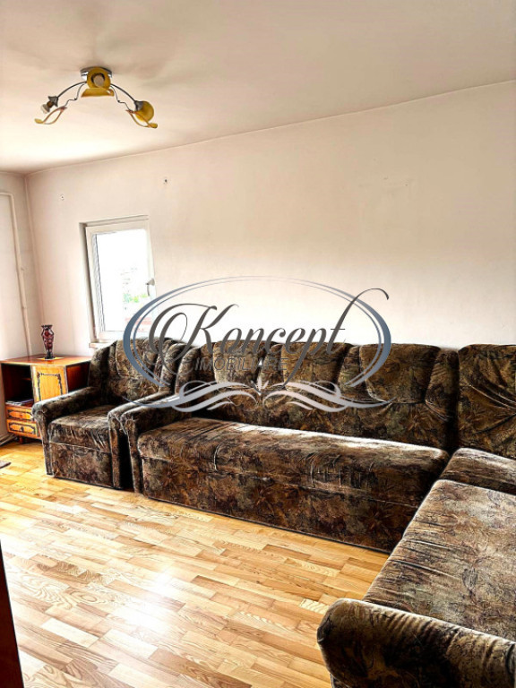 Apartament spatios si luminos cu priveliste spre oras, zona