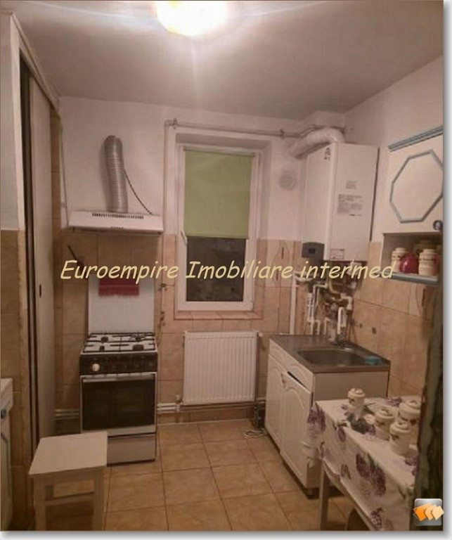 Apartament 2 camere semidecomandat zona Abator