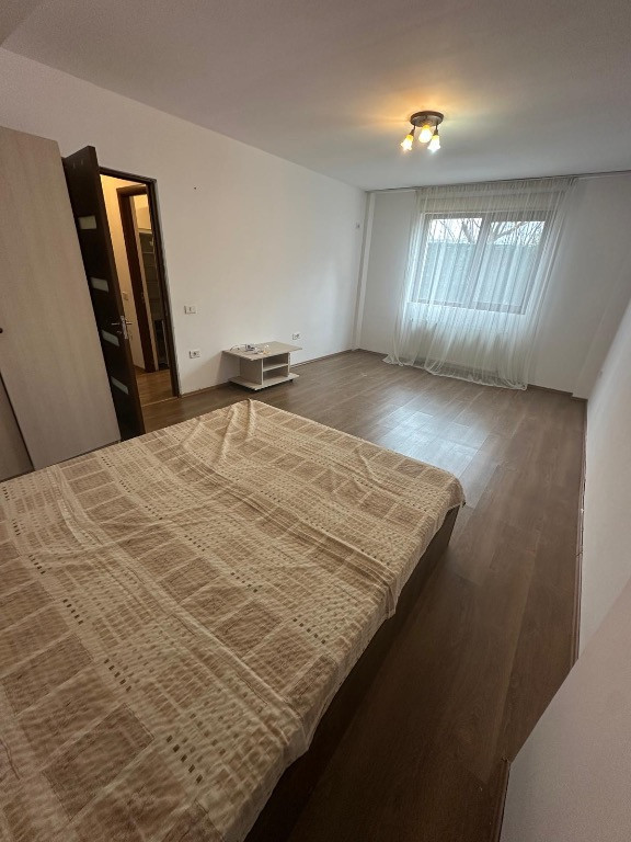 Garsonieră , mobilată, aproape de STB și Mega Image, Central Popesti