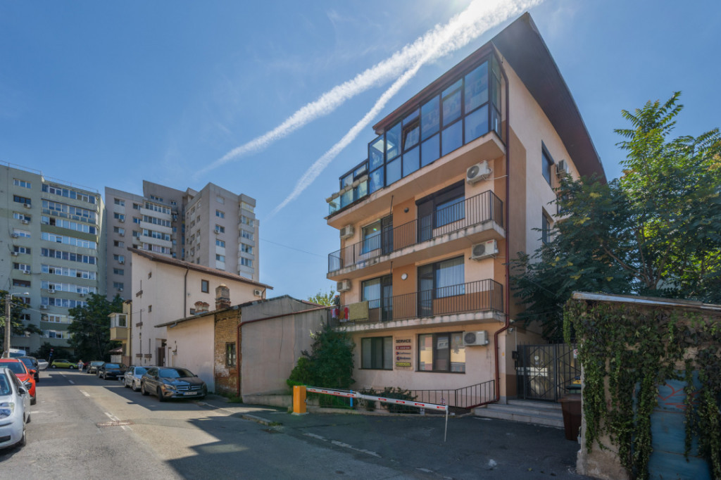 Primaria S1 - Apartament - loc de parcare suprateran - acces