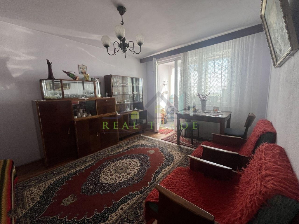 Apartament cu 2 camere, priveliste deosebita, balcon, lift,