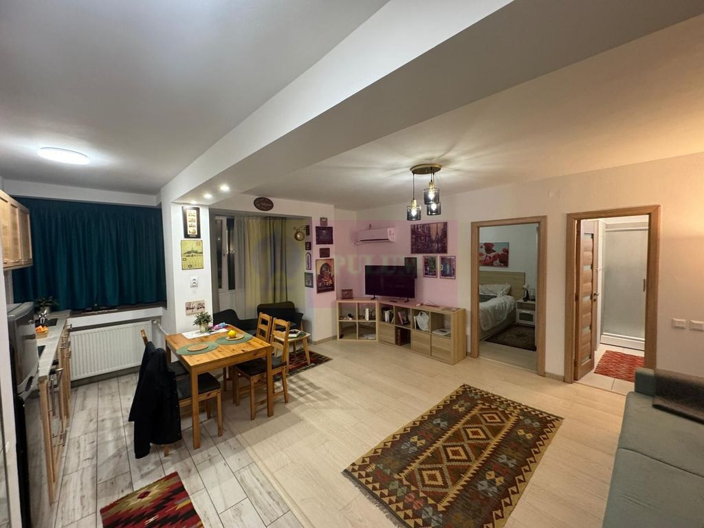 Apartament 2 camere B-dul Nicolae Bălcescu vizavi de Bis...