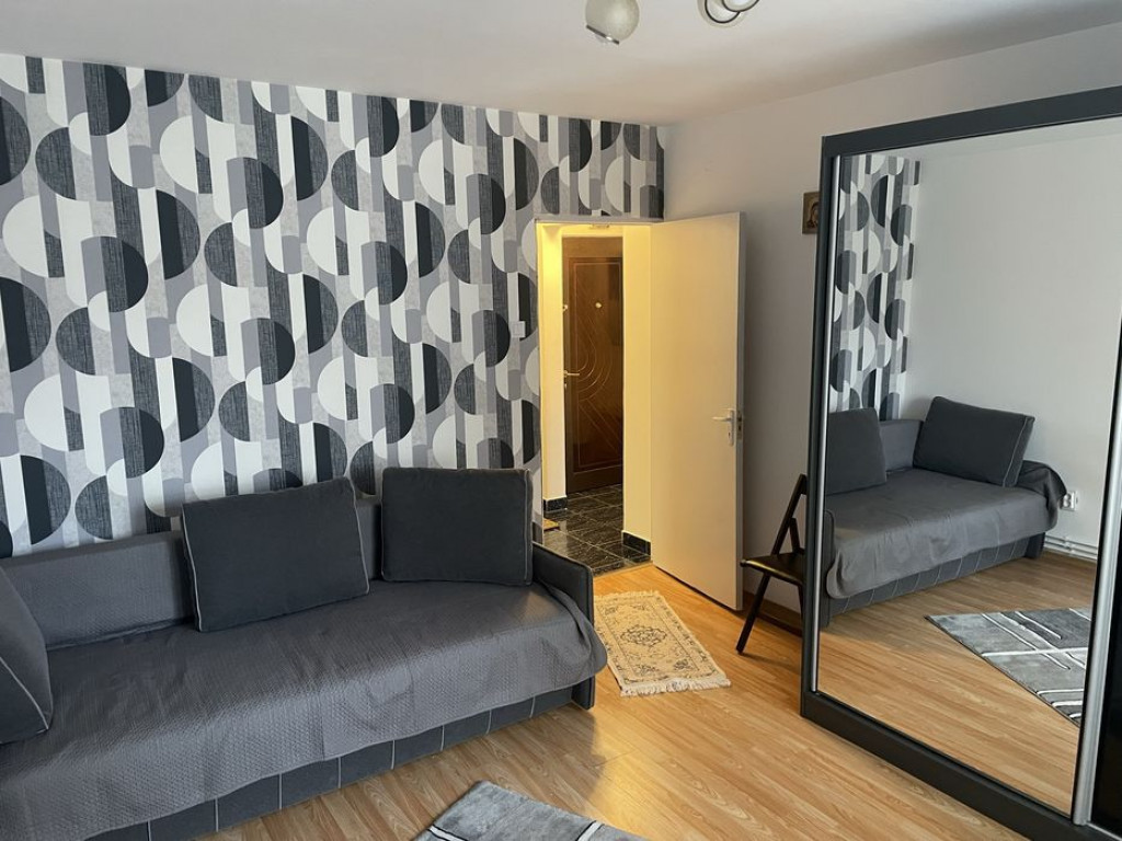 Garsoniera etajul 2 Vlahuta Zona ITC