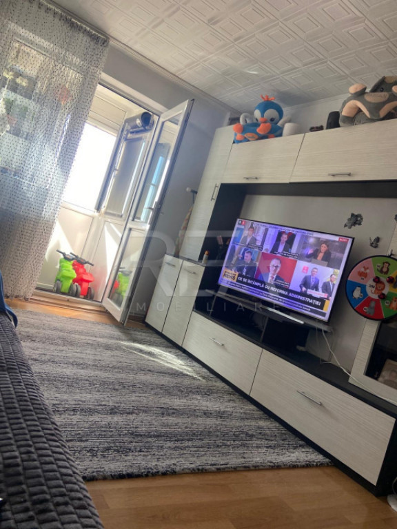 Apartament 2 camere , Decomandat , 10 min Metrou Piața Sudu