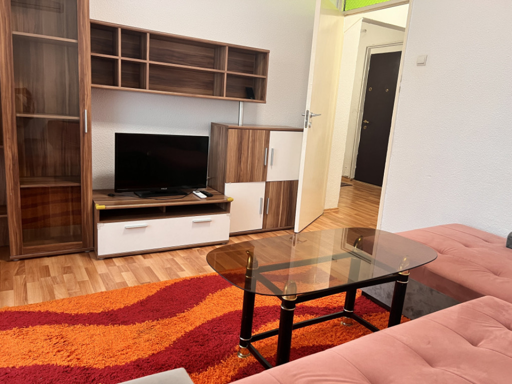 Ap 2 camere decomandate Strand et 3