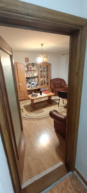 Apartament cu 3 Camere in Obcini