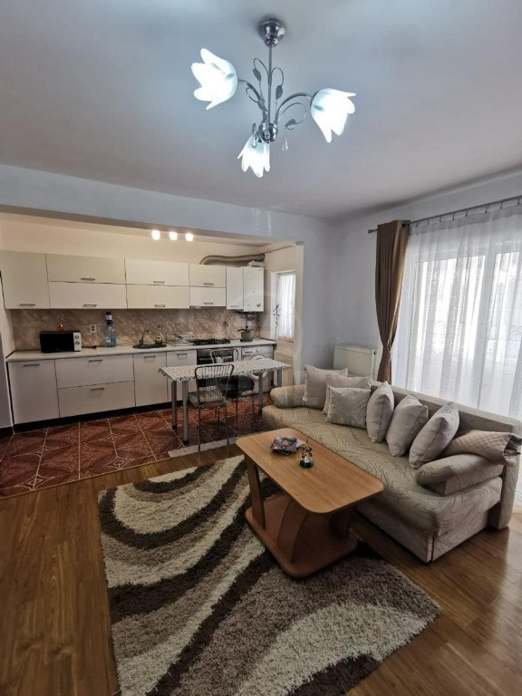 Apartament 2 camere Florilor