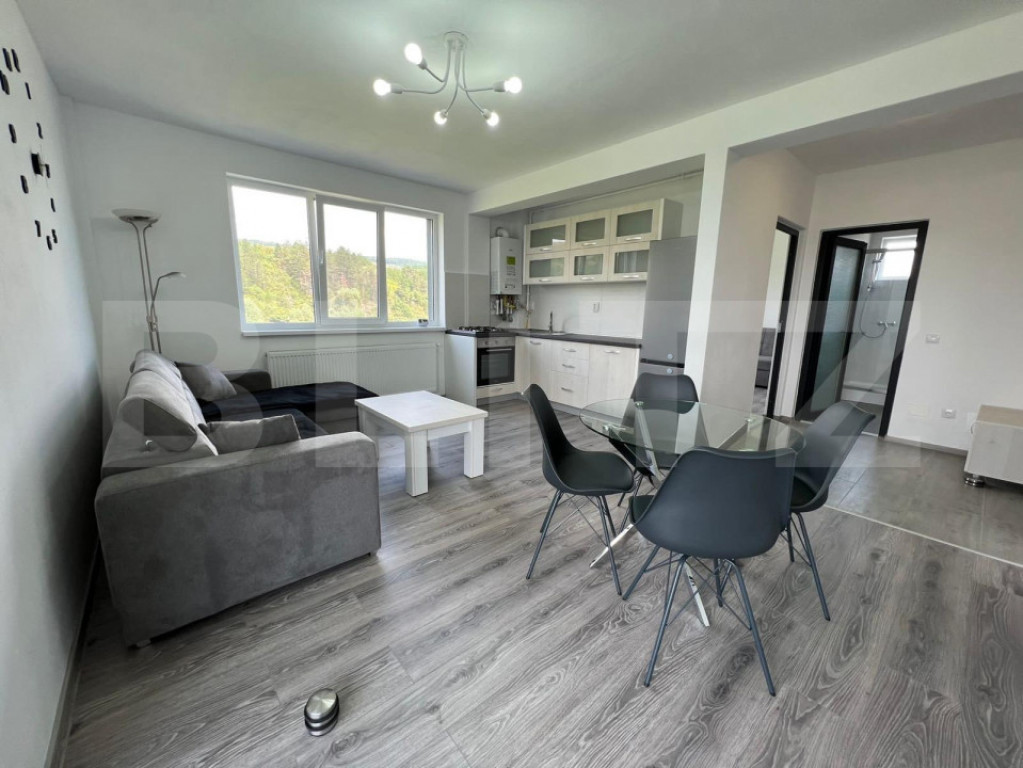 Apartament 3 camere, cochet, 50 mp, parcare, zona Tineretulu