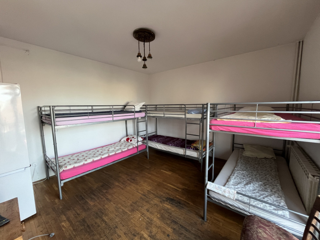 Cazare pentru muncitori în Dumbrăvița – 30 lei/persoan?