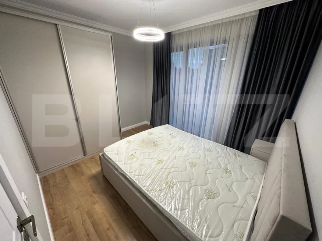 Apartament 3 camere, modern, parcare, zona Plopilor