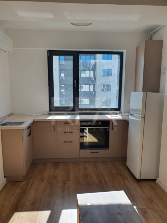 Proprietar garsonieră Pipera OMV