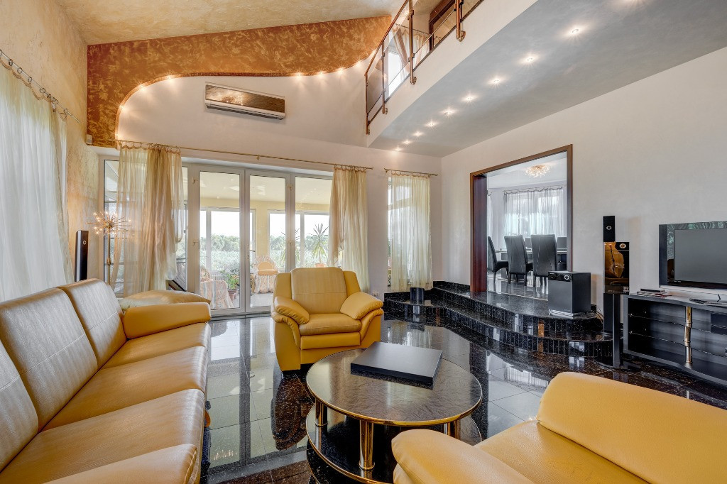 Corbeanca-Laguna Albastra refugiu exclusivist la lac, vila cu piscina