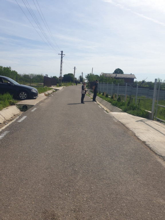 Teren de vânzare în Babana, zona Grosi