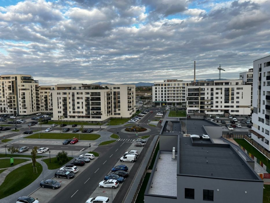 Apartament 2 camere, Coresi, utilat, mobilat, parcare, boxa