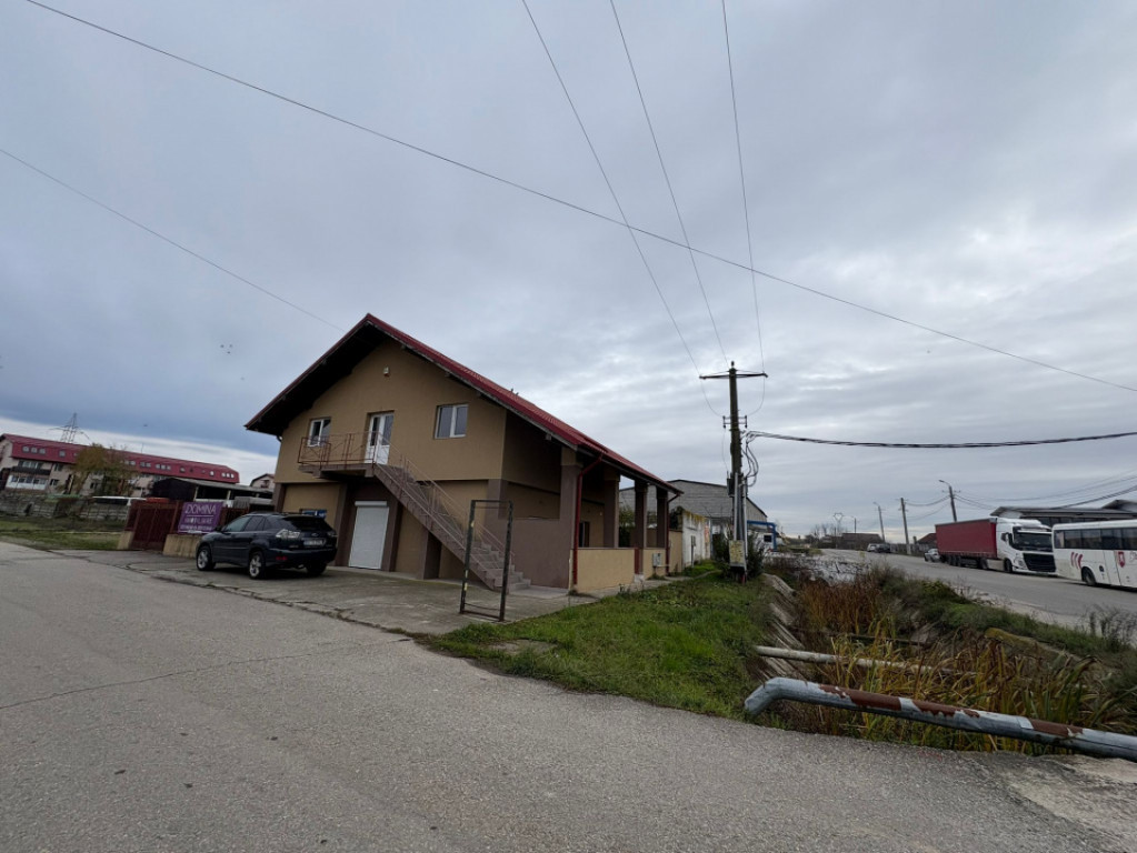 Spațiu comercial, str. Ciocârlău - zona Artego
