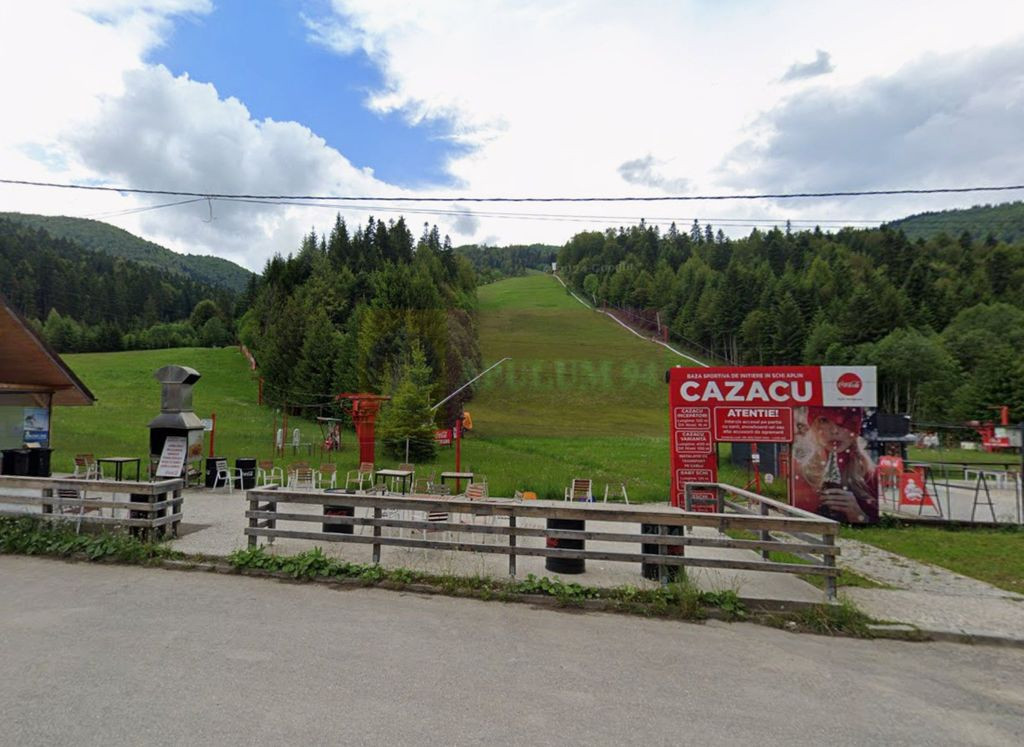 Apartament cu 3 camere de vânzare în Azuga