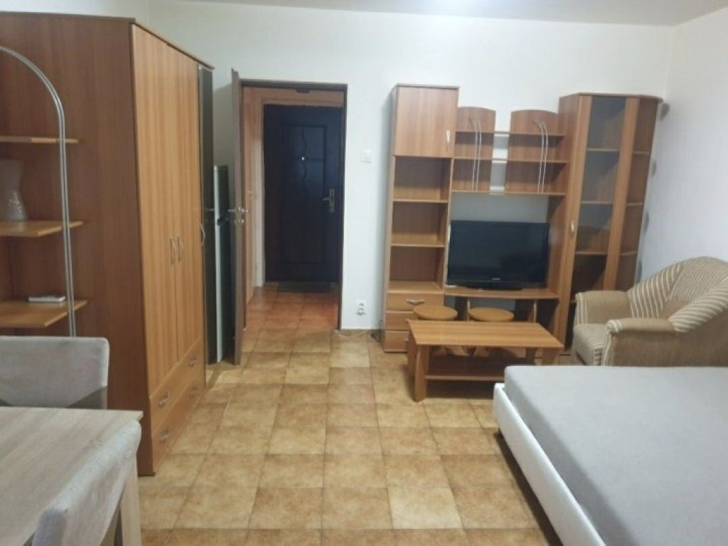 Aparatorii patriei turnu magurele etaj 1