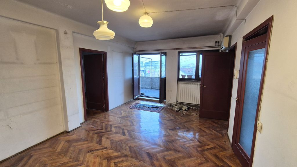 Apartament cu 3 camere 111,78 mp - Cl. Victoriei - Nicola...